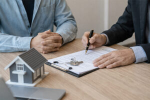 Creditul cu garanție imobiliară din perspectiva drepturilor și obligațiilor debitorului